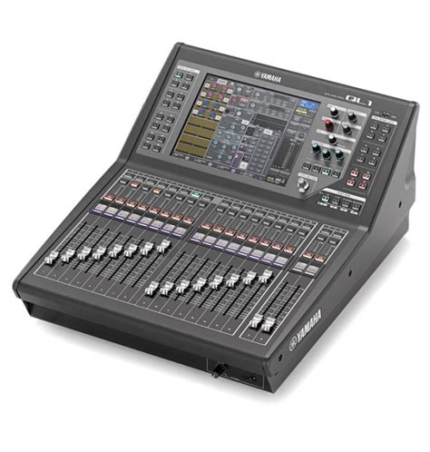 Yamaha ql1 mixing console